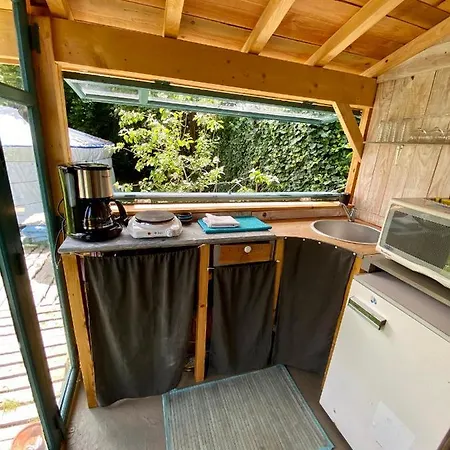 Luxury tent La Yourte Du Jardin Cache Marmande