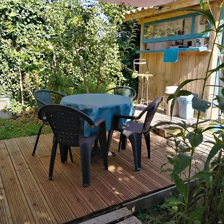 La Yourte Climatisee Du Jardin Cache *