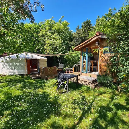 La Yourte Climatisee Du Jardin Cache Marmande