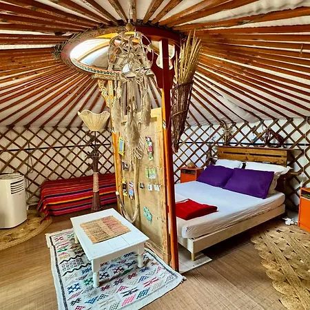 Luxussátor La Yourte Climatisee Du Jardin Cache